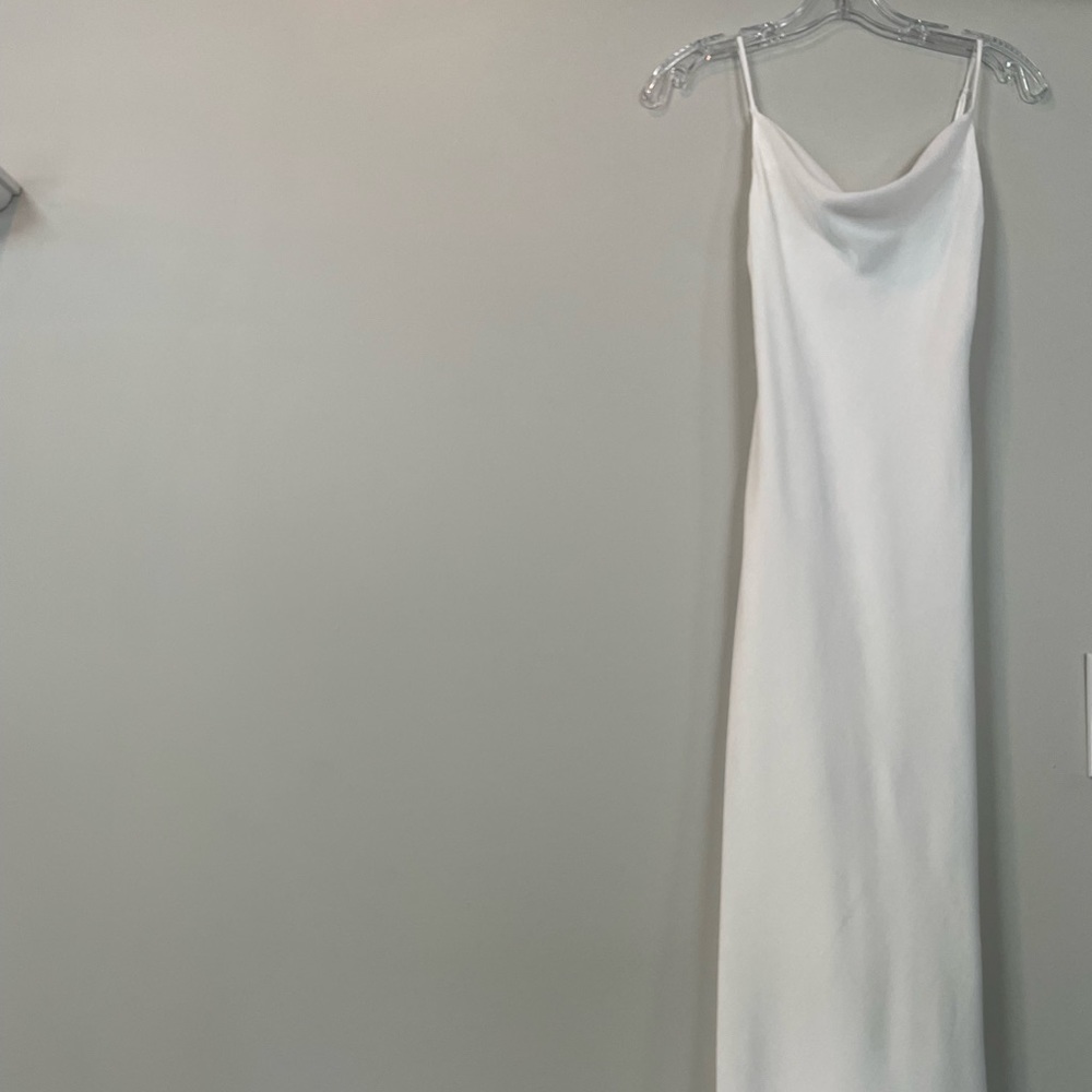 Resa Berri midi dress in ivory, size xs, never worn!
